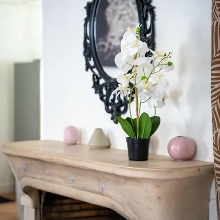 Le Refuge Design And Secret Garden شقة رانس