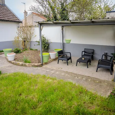 Le Refuge Design And Secret Garden Apartman